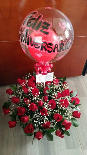 Balde por 50 rosas y globo personalizado R96