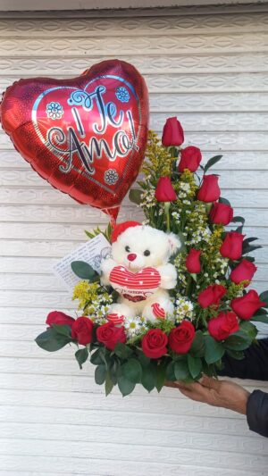Caja con peluche, globo y rosas R51