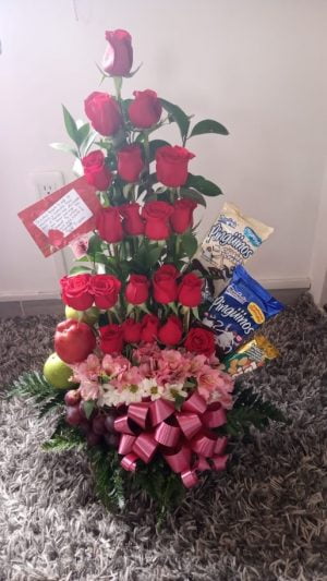 Arreglo piramide frutal R101